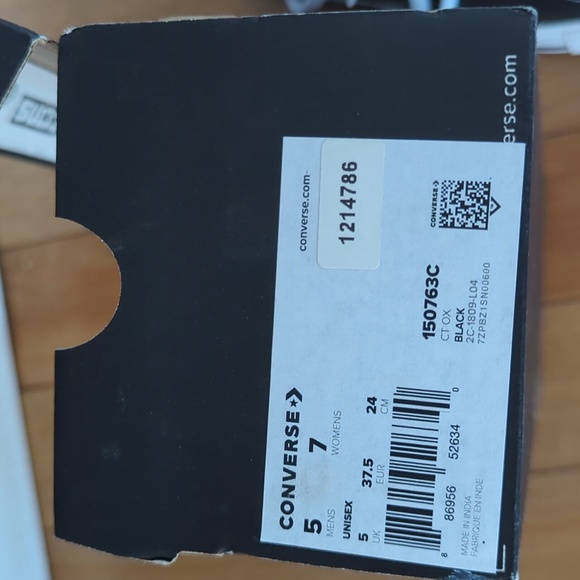 Converse - Picture 3 of 3